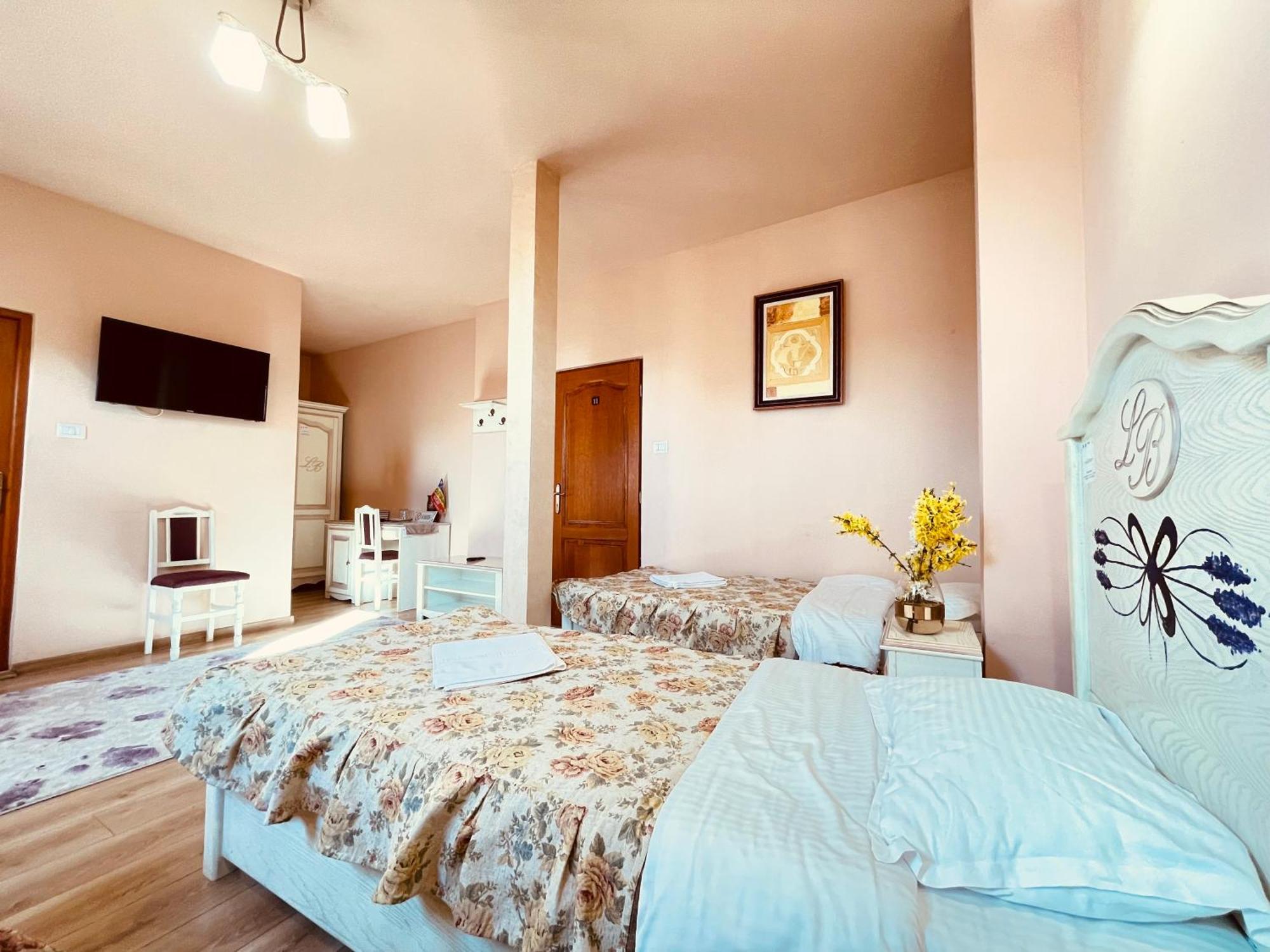 Leaganul Bucovinei Guest House Suceava Quarto foto